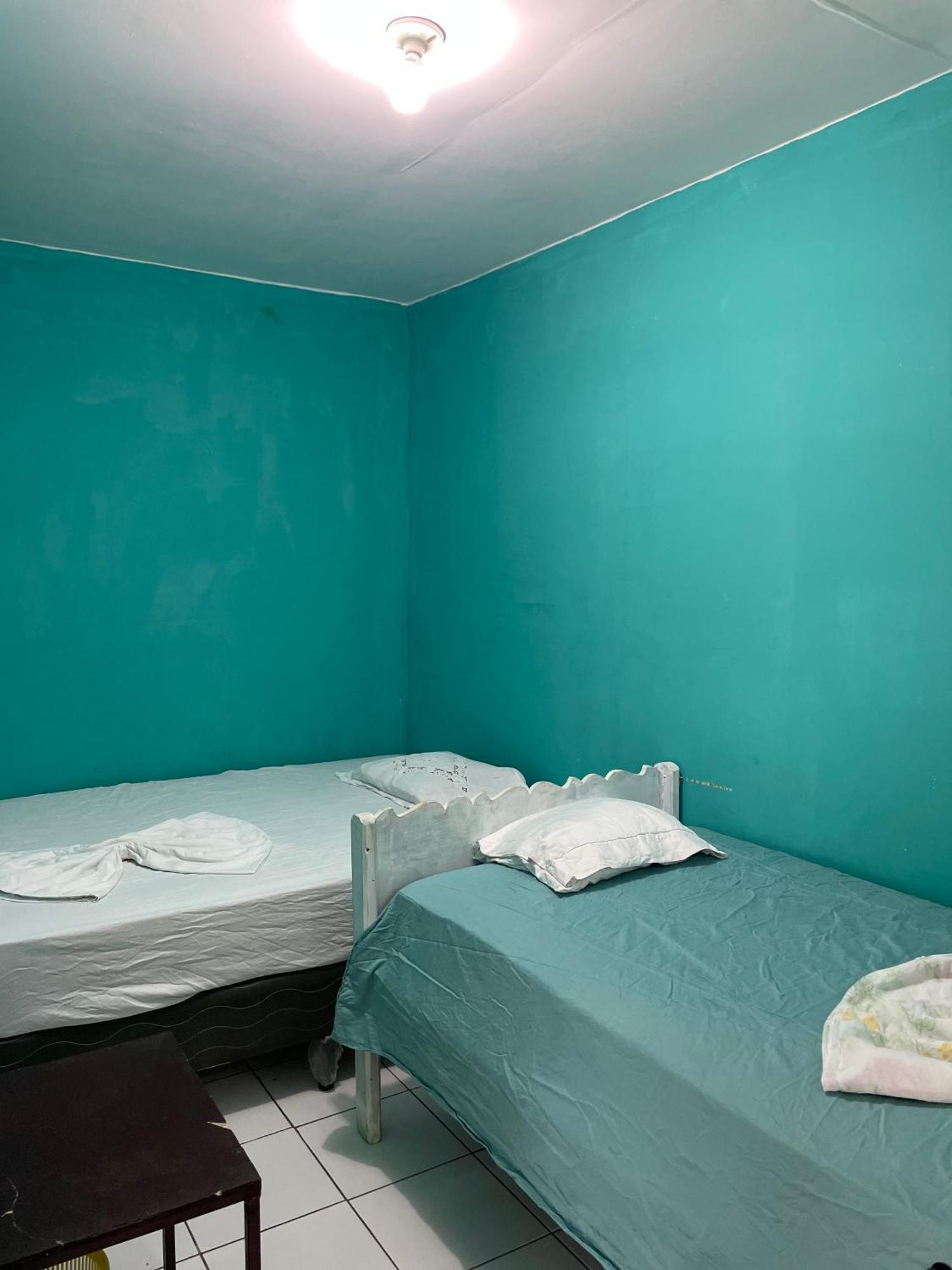 Hostal Isla Natal Мойогалпа Екстер'єр фото